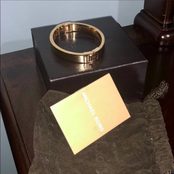 Michael Kors Bracelet - Picture 3 of 4